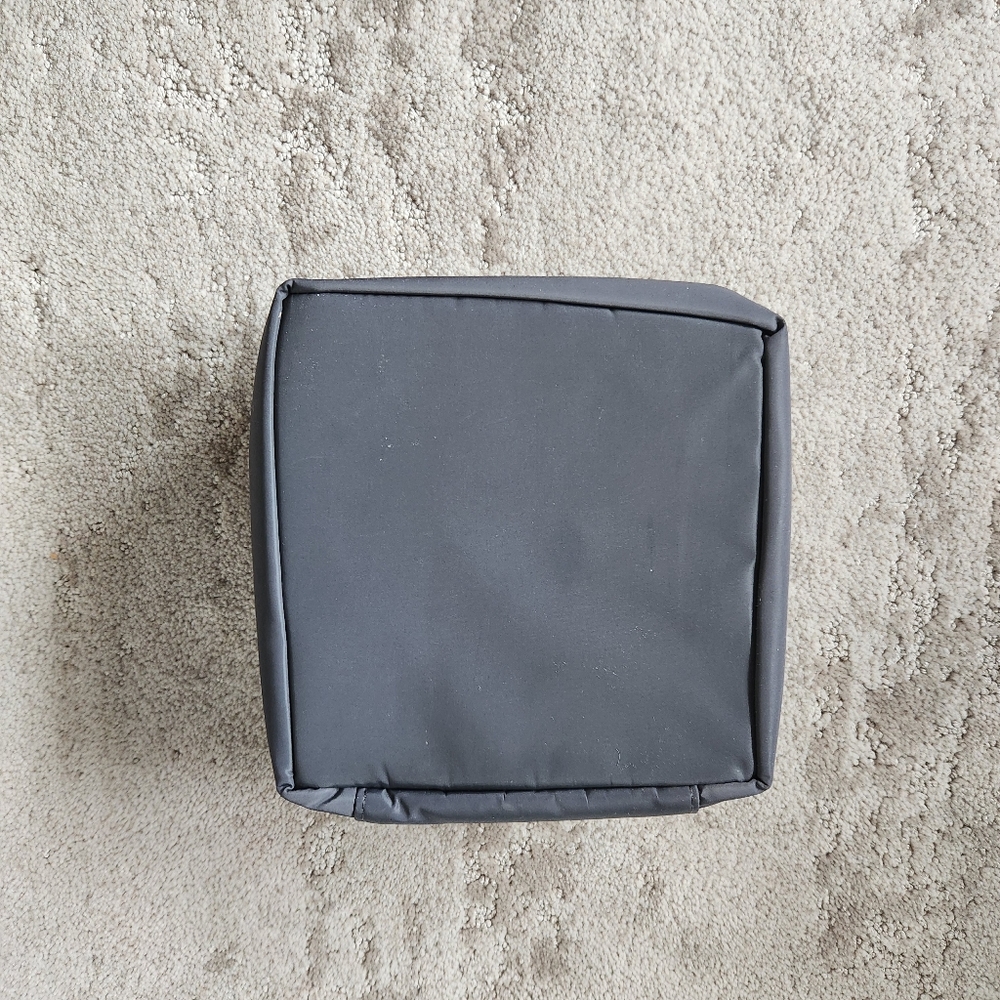 doTerra Brand 25 spots Essential Oils Make-up Travel Soft Case Zippered Pouches - Picture 6 of 6